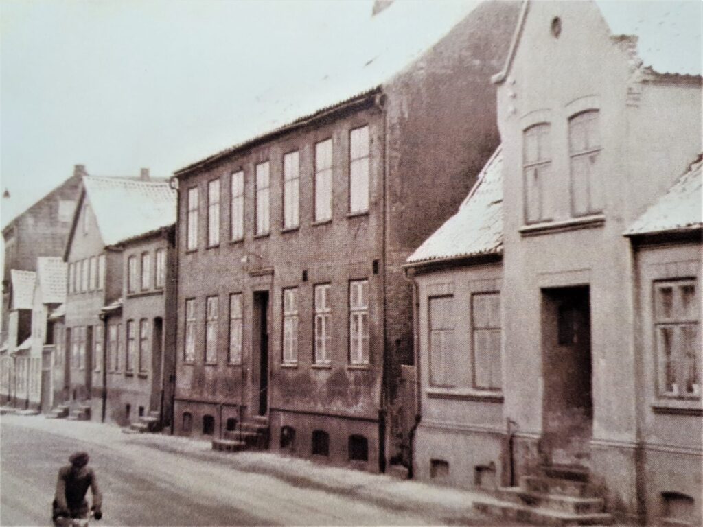 Domziegelhof - hier befand sich früher die "Hilfsschule der Stadt Schleswig"